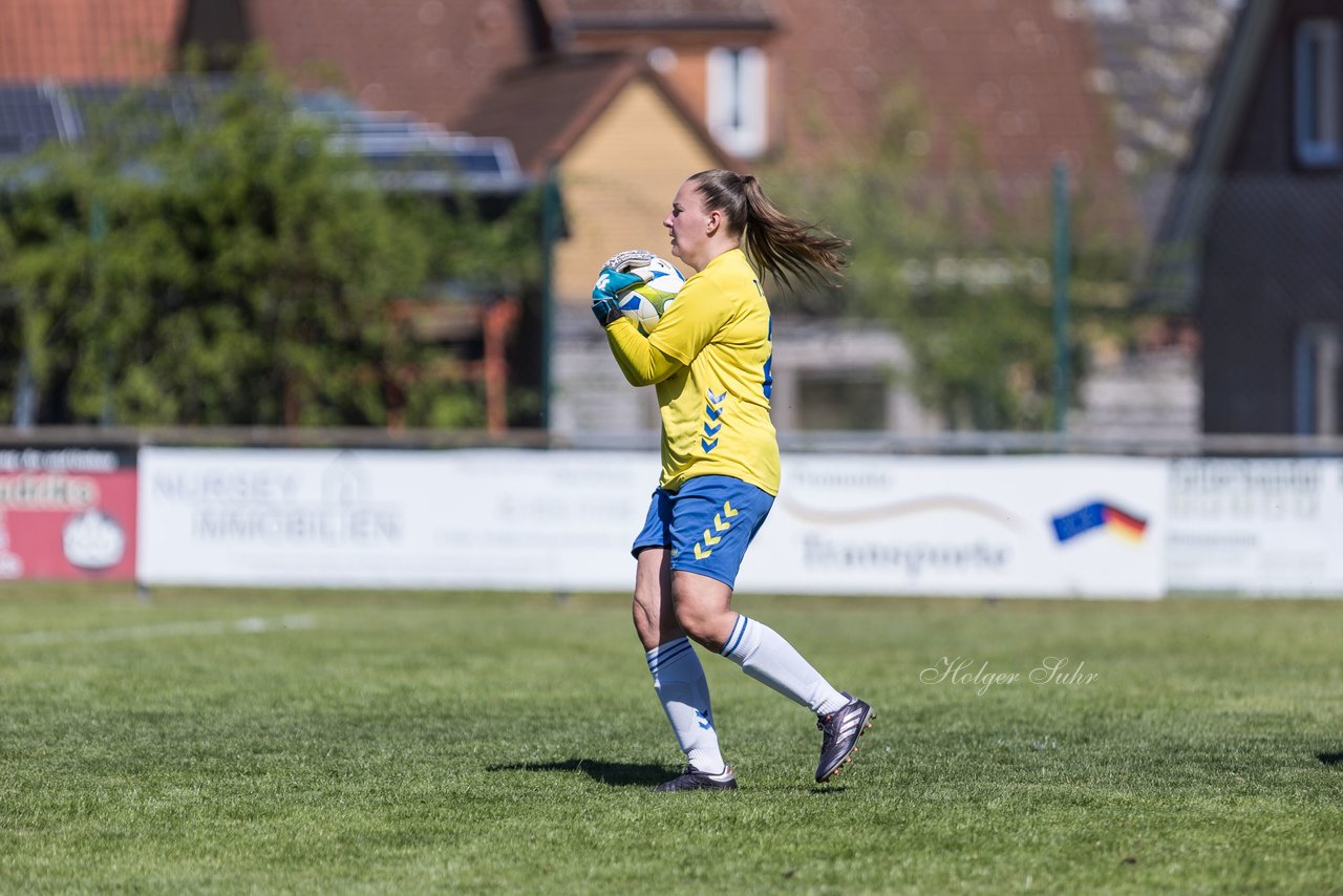 Bild 309 - F TSV Zarpen - Holstein Kiel II : Ergebnis: 2:6